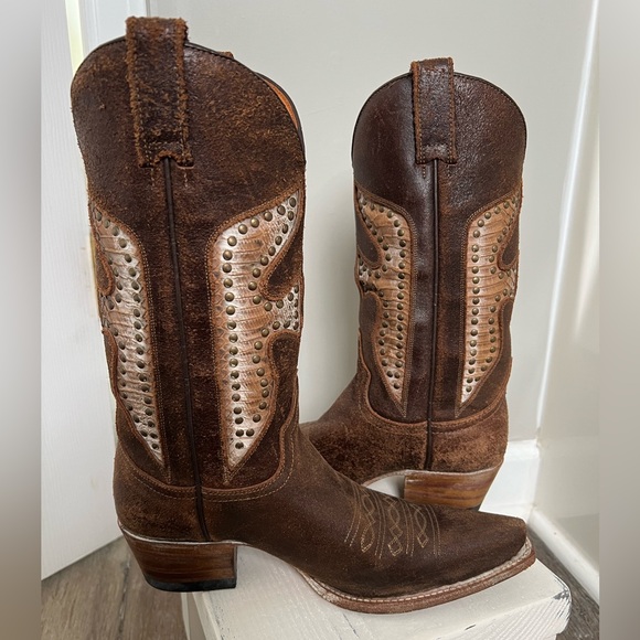 Frye Daisy Duke Python Studded Cowboy Boots Size 8M - Picture 2 of 15